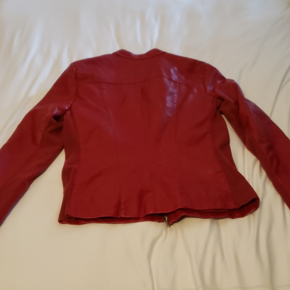 Leather jacket - Picture 3 of 4